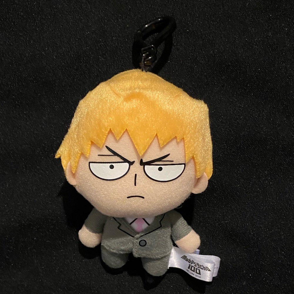 Great Eastern Entertainment Mob Psycho Plush Keychain View 6